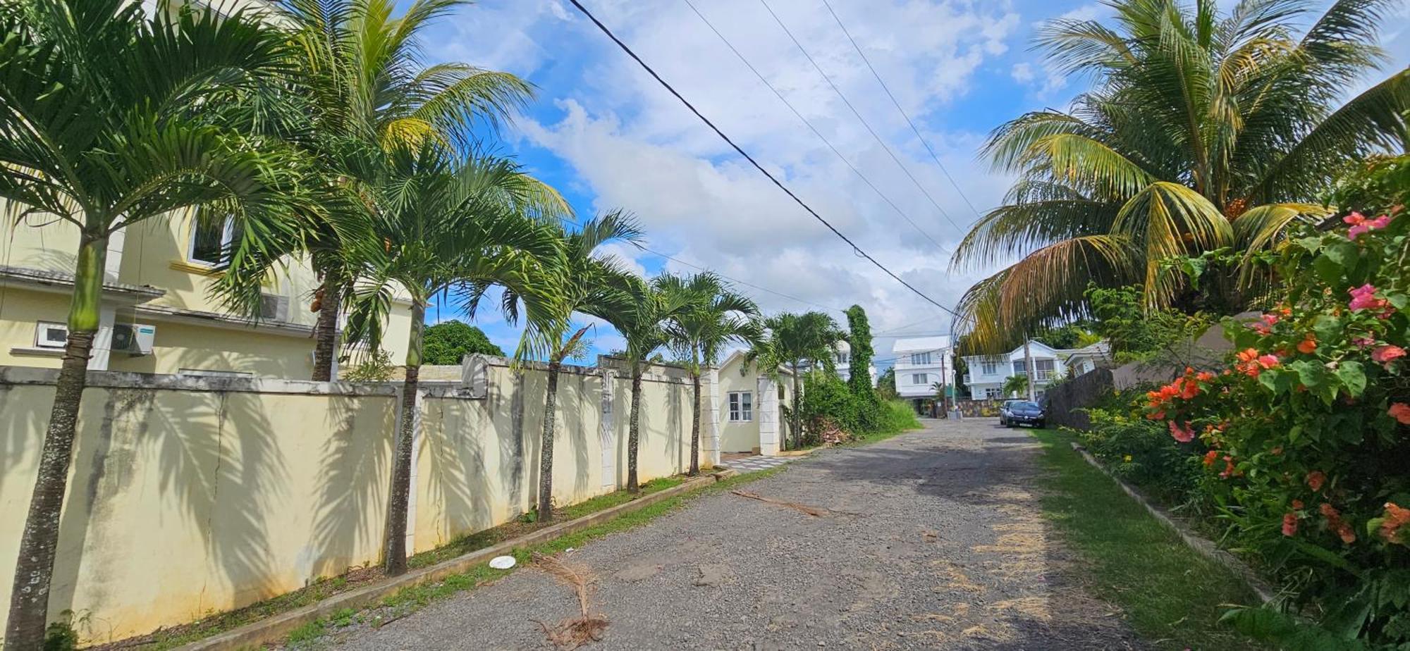 Ground Floor Apartment Near Pereybere Beach Exterior photo