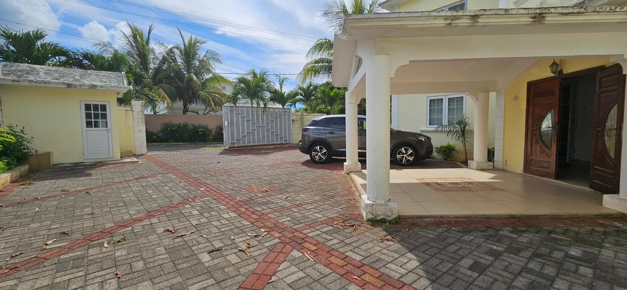 Ground Floor Apartment Near Pereybere Beach Exterior photo